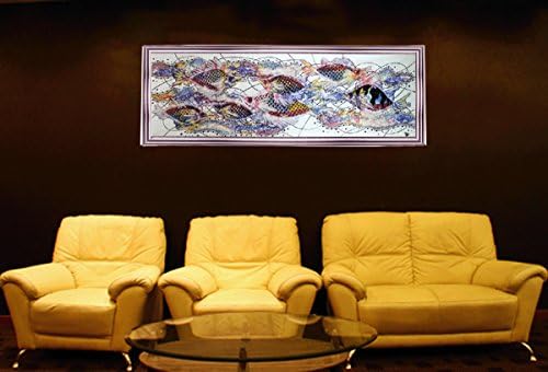 Художествена живопис батик Риба и просперитет (White BG) от Agung (150 см x 45 см)