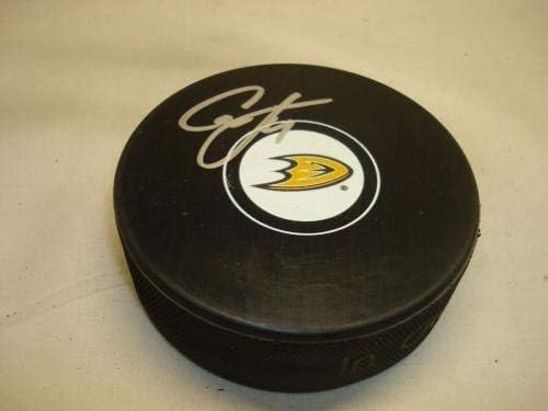 Кам Фаулър подписа хокей шайба Анахайм Дъкс с автограф 1А - Autograph NHL Pucks