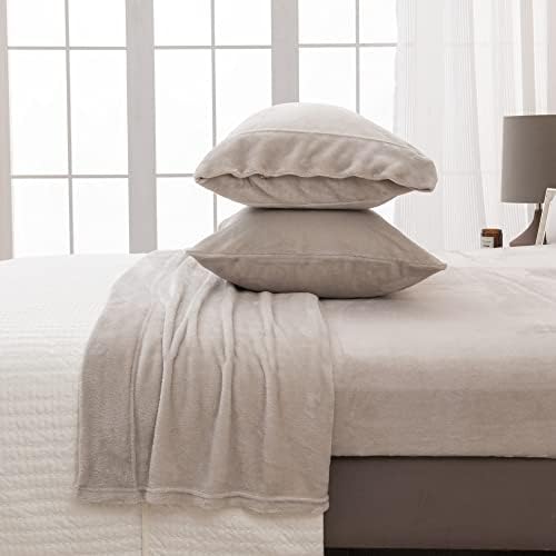 Комплект спално бельо Great Bay Home от микрофлиса с добавянето на мека уютен бархатного плюш. Луксозни кърпи