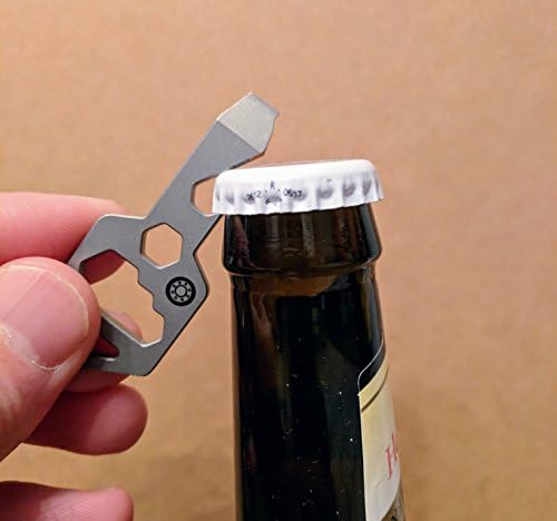 Ключодържател-мультитул CLOSS 8 в 1 от Титан - Отварачка за бутилки, Отвертка и Гаечен ключ (Сребрист)