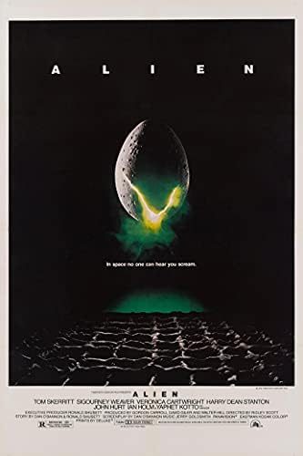 Постери на САЩ - Лъскав плакат на филма Чужда - MOV007 (24 x 36 (61 cm x 91,5 см))