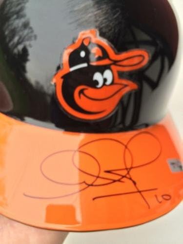 Стари каска с автограф на Адам Джоунс -mlb Holo To Game & Auto-1/1 Oriole - Каски MLB с автограф