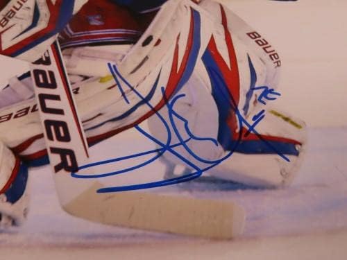 Хенрик Лундквист подписа договор с Ню Йорк Рейнджърс 8x10 Снимка С автограф от JSA COA 1A - Снимки на НХЛ с автограф
