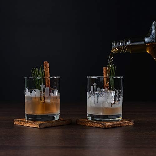 Стоки Greenline, подаръчни чаши за уиски с преследването на Skyline в Сиатъл (комплект от 2) | Старомодна чаша – за